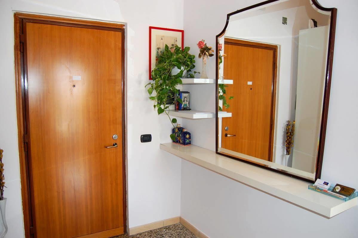 Colosseo Suite Apartment Roma Exterior foto